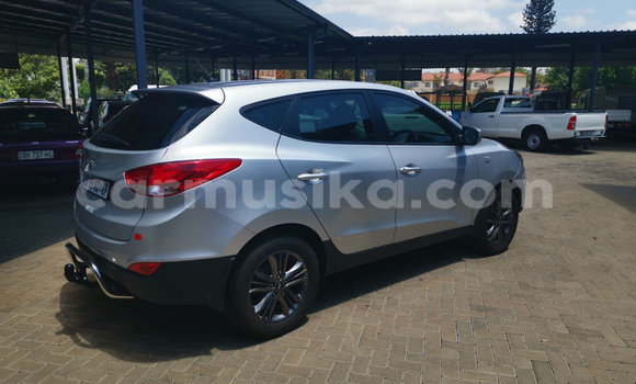 Tenga Tsaru Hyundai ix35 Sirivha Mota in Beitbridge in Matabeleland South Tenga Tsaru Hyundai ix35 Sirivha Mota in Beitbridge in Matabeleland South