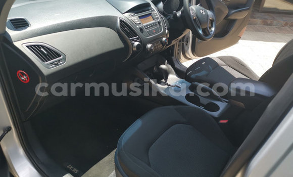 Tenga Tsaru Hyundai ix35 Sirivha Mota in Beitbridge in Matabeleland South Tenga Tsaru Hyundai ix35 Sirivha Mota in Beitbridge in Matabeleland South