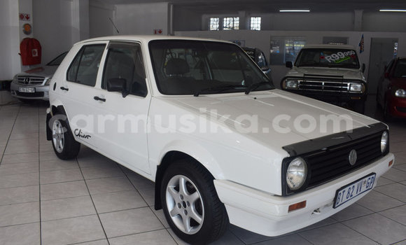Acheter Occasion Voiture Volkswagen Golf Blanc à Beitbridge, Matabeleland South Acheter Occasion Voiture Volkswagen Golf Blanc à Beitbridge, Matabeleland South