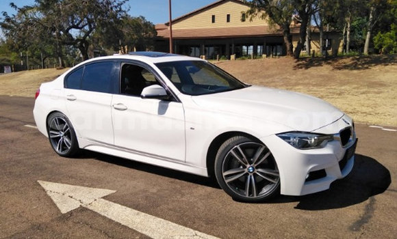 Nunua Ilio tumika BMW 3–Series Nyeupe Gari ndani ya Beitbridge nchini Matabeleland Kusini Nunua Ilio tumika BMW 3–Series Nyeupe Gari ndani ya Beitbridge nchini Matabeleland Kusini