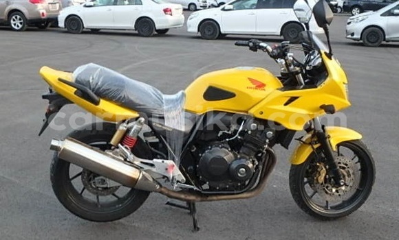 Nunua Ilio tumika Honda VRX 400 Roadster Nyingine Bike ndani ya Beitbridge nchini Matabeleland Kusini Nunua Ilio tumika Honda VRX 400 Roadster Nyingine Bike ndani ya Beitbridge nchini Matabeleland Kusini