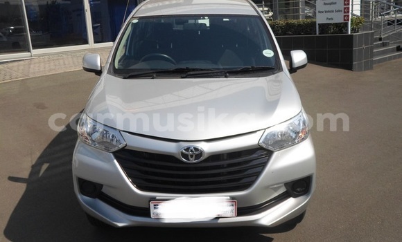 Acheter Occasion Voiture Toyota Avanza Blanc à Beitbridge, Matabeleland South Acheter Occasion Voiture Toyota Avanza Blanc à Beitbridge, Matabeleland South