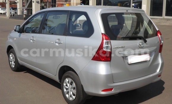 Acheter Occasion Voiture Toyota Avanza Blanc à Beitbridge, Matabeleland South Acheter Occasion Voiture Toyota Avanza Blanc à Beitbridge, Matabeleland South