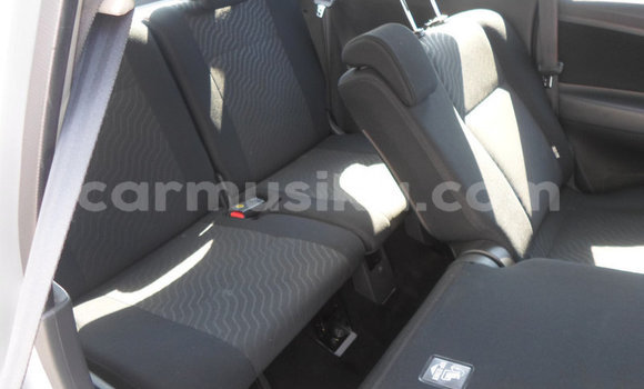 Acheter Occasion Voiture Toyota Avanza Blanc à Beitbridge, Matabeleland South Acheter Occasion Voiture Toyota Avanza Blanc à Beitbridge, Matabeleland South