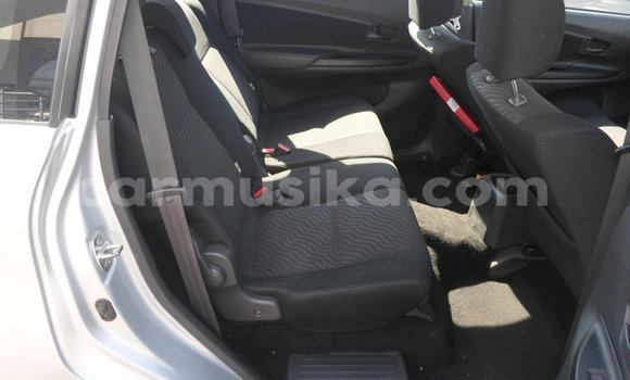 Acheter Occasion Voiture Toyota Avanza Blanc à Beitbridge, Matabeleland South Acheter Occasion Voiture Toyota Avanza Blanc à Beitbridge, Matabeleland South