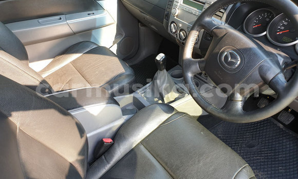 Acheter Occasion Voiture Mazda BT-50 Blanc à Beitbridge, Matabeleland South Acheter Occasion Voiture Mazda BT-50 Blanc à Beitbridge, Matabeleland South