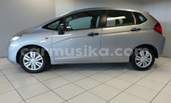 Tenga Tsaru Honda Jazz Zvimwe Mota in Beitbridge in Matabeleland South Tenga Tsaru Honda Jazz Zvimwe Mota in Beitbridge in Matabeleland South