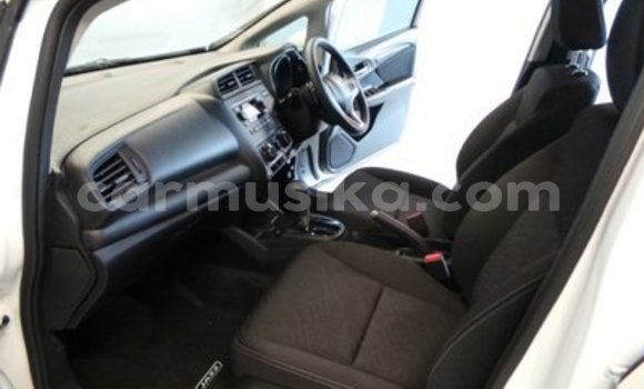 Nunua Ilio tumika Honda Jazz Nyingine Gari ndani ya Beitbridge nchini Matabeleland Kusini Nunua Ilio tumika Honda Jazz Nyingine Gari ndani ya Beitbridge nchini Matabeleland Kusini