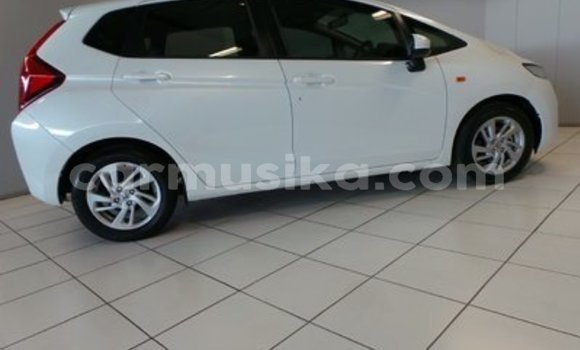 Nunua Ilio tumika Honda Jazz Nyingine Gari ndani ya Beitbridge nchini Matabeleland Kusini Nunua Ilio tumika Honda Jazz Nyingine Gari ndani ya Beitbridge nchini Matabeleland Kusini