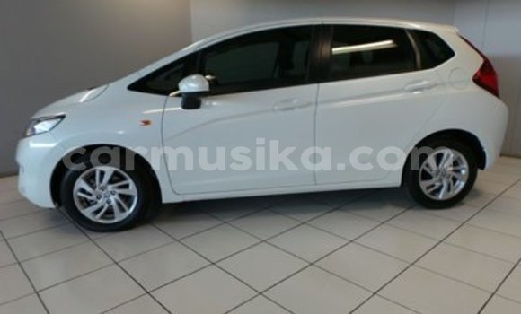 Nunua Ilio tumika Honda Jazz Nyingine Gari ndani ya Beitbridge nchini Matabeleland Kusini Nunua Ilio tumika Honda Jazz Nyingine Gari ndani ya Beitbridge nchini Matabeleland Kusini