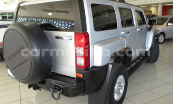 Buy Used Hummer H3 Silver Car in Beitbridge in Matabeleland South Buy Used Hummer H3 Silver Car in Beitbridge in Matabeleland South