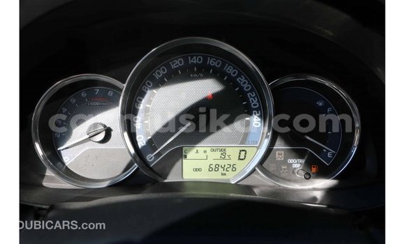 Acheter Import Voiture Toyota Corolla Blanc à Import - Dubai, Harare Acheter Import Voiture Toyota Corolla Blanc à Import - Dubai, Harare