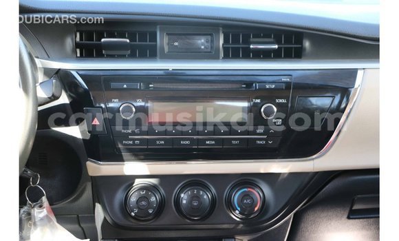 Acheter Import Voiture Toyota Corolla Blanc à Import - Dubai, Harare Acheter Import Voiture Toyota Corolla Blanc à Import - Dubai, Harare