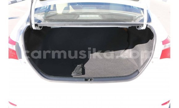 Acheter Import Voiture Toyota Corolla Blanc à Import - Dubai, Harare Acheter Import Voiture Toyota Corolla Blanc à Import - Dubai, Harare