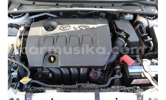 Acheter Import Voiture Toyota Corolla Blanc à Import - Dubai, Harare Acheter Import Voiture Toyota Corolla Blanc à Import - Dubai, Harare