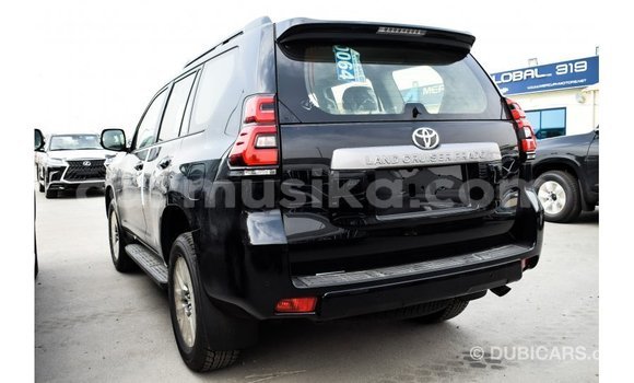 Tenga Imported Toyota Land Cruiser Nhema Mota in Import - Dubai in Harare Tenga Imported Toyota Land Cruiser Nhema Mota in Import - Dubai in Harare