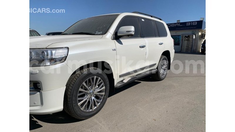 Big with watermark toyota land cruiser harare import dubai 11044