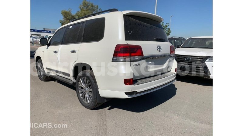 Big with watermark toyota land cruiser harare import dubai 11044