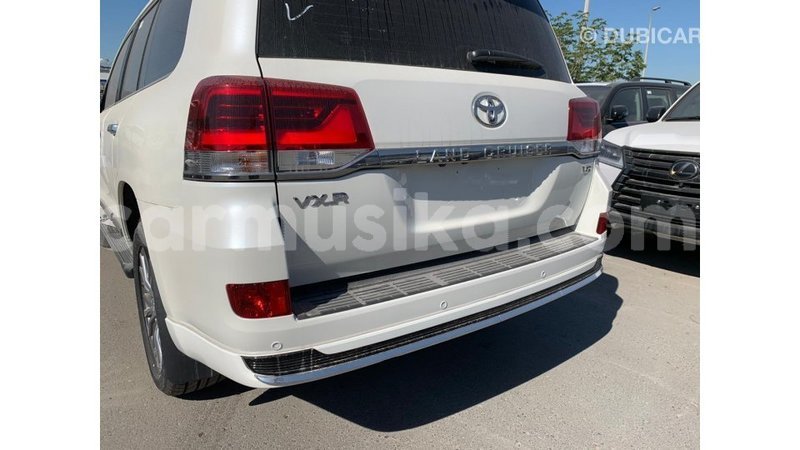 Big with watermark toyota land cruiser harare import dubai 11044