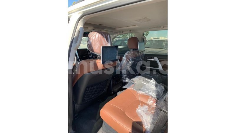 Big with watermark toyota land cruiser harare import dubai 11044