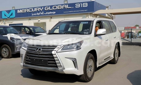 Acheter Import Voiture Lexus LX Blanc à Import - Dubai, Harare Acheter Import Voiture Lexus LX Blanc à Import - Dubai, Harare