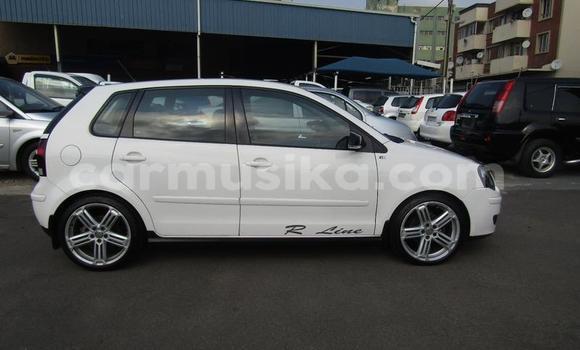 Buy Used Volkswagen Polo White Car in Beitbridge in Matabeleland South Buy Used Volkswagen Polo White Car in Beitbridge in Matabeleland South