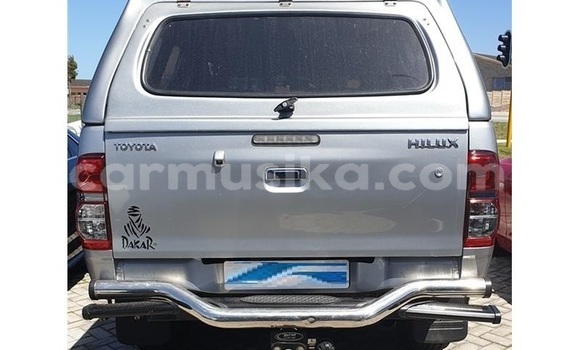 Buy Used Toyota Hilux Silver Car in Beitbridge in Matabeleland South Buy Used Toyota Hilux Silver Car in Beitbridge in Matabeleland South