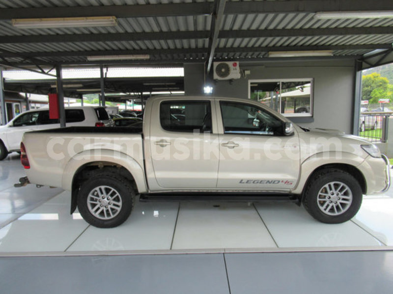 Big with watermark toyota hilux matabeleland south beitbridge 11067