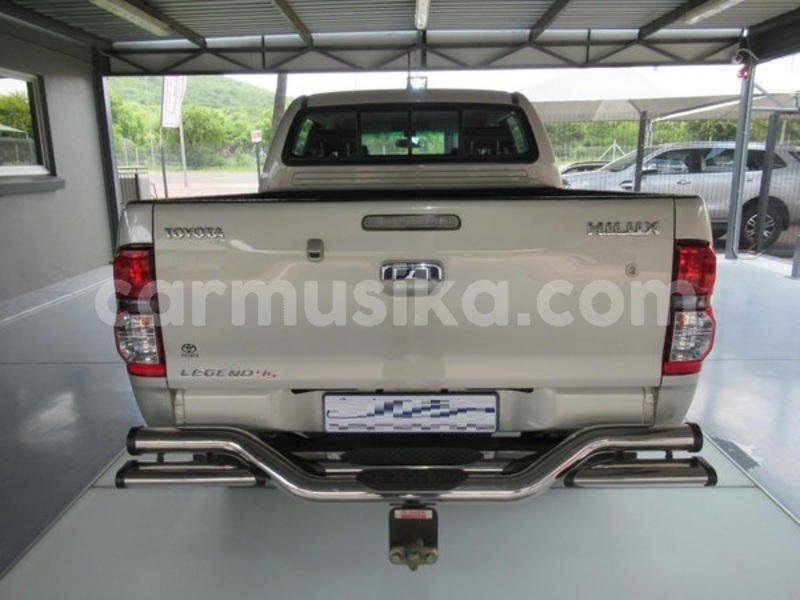 Big with watermark toyota hilux matabeleland south beitbridge 11067