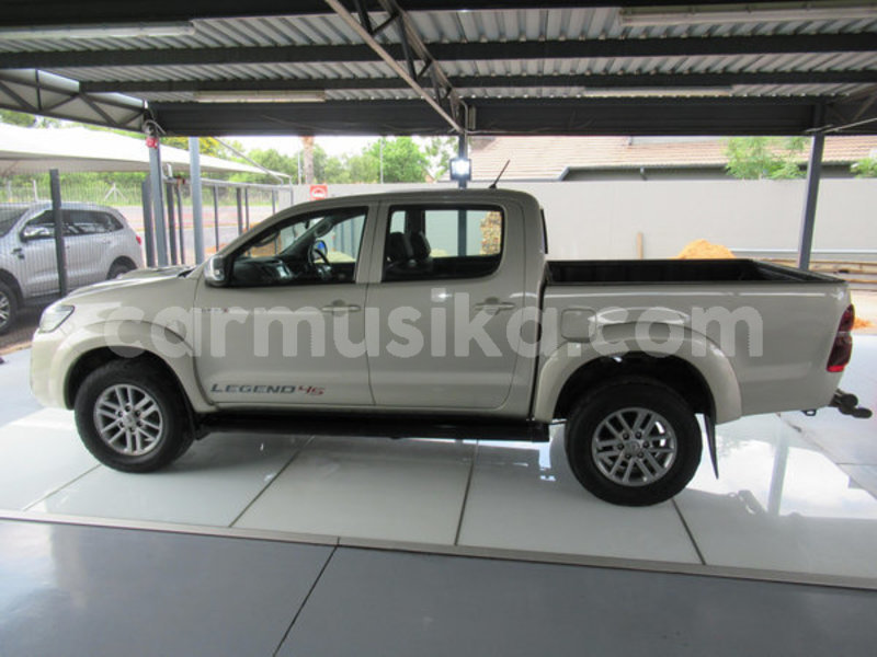 Big with watermark toyota hilux matabeleland south beitbridge 11067