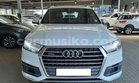 Nunua Ilio tumika Audi Q7 Nyeupe Gari ndani ya Beitbridge nchini Matabeleland Kusini Nunua Ilio tumika Audi Q7 Nyeupe Gari ndani ya Beitbridge nchini Matabeleland Kusini