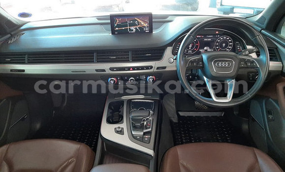 Nunua Ilio tumika Audi Q7 Nyeupe Gari ndani ya Beitbridge nchini Matabeleland Kusini Nunua Ilio tumika Audi Q7 Nyeupe Gari ndani ya Beitbridge nchini Matabeleland Kusini