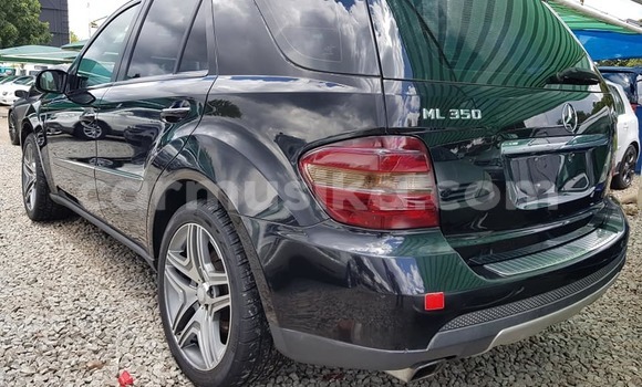 Acheter Occasion Voiture Mercedes‒Benz ML–Class Noir à Harare, Harare Acheter Occasion Voiture Mercedes‒Benz ML–Class Noir à Harare, Harare