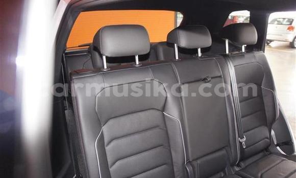 Acheter Occasion Voiture Volkswagen Tiguan Blanc à Beitbridge, Matabeleland South Acheter Occasion Voiture Volkswagen Tiguan Blanc à Beitbridge, Matabeleland South