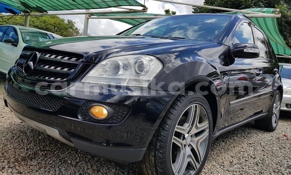 Acheter Occasion Voiture Mercedes‒Benz ML–Class Noir à Harare, Harare Acheter Occasion Voiture Mercedes‒Benz ML–Class Noir à Harare, Harare