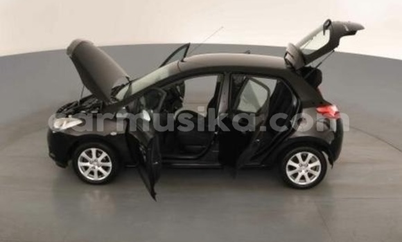 Tenga Tsaru Mazda 2 Zvimwe Mota in Beitbridge in Matabeleland South Tenga Tsaru Mazda 2 Zvimwe Mota in Beitbridge in Matabeleland South