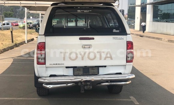 Acheter Occasion Voiture Toyota Hilux Blanc à Harare, Harare Acheter Occasion Voiture Toyota Hilux Blanc à Harare, Harare