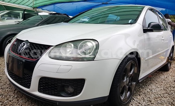 Acheter Occasion Voiture Volkswagen Golf Blanc à Harare, Harare Acheter Occasion Voiture Volkswagen Golf Blanc à Harare, Harare