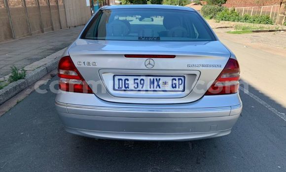 Acheter Occasion Voiture Mercedes‒Benz C-klasse Gris à Beitbridge, Matabeleland South Acheter Occasion Voiture Mercedes‒Benz C-klasse Gris à Beitbridge, Matabeleland South