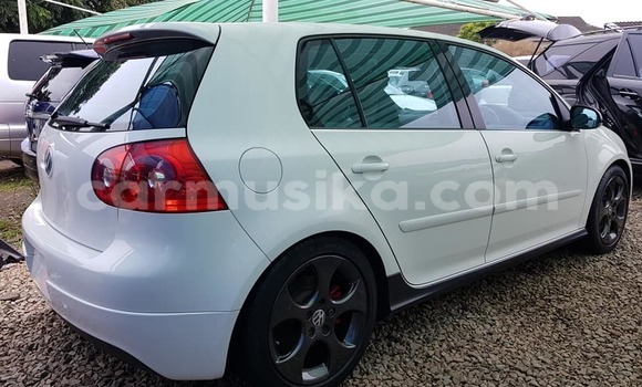Acheter Occasion Voiture Volkswagen Golf Blanc à Harare, Harare Acheter Occasion Voiture Volkswagen Golf Blanc à Harare, Harare