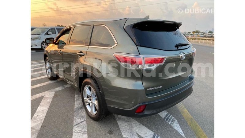 Big with watermark toyota highlander harare import dubai 11089