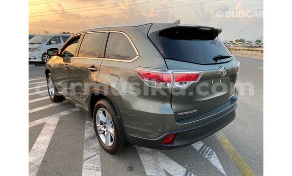 Tenga Imported Toyota Highlander Girinhi Mota in Import - Dubai in Harare Tenga Imported Toyota Highlander Girinhi Mota in Import - Dubai in Harare