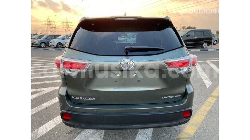 Big with watermark toyota highlander harare import dubai 11089