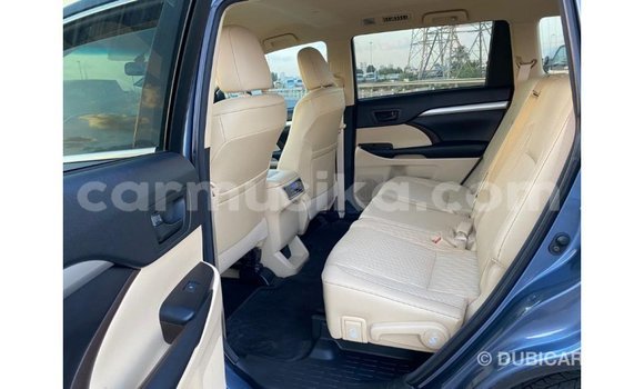 Tenga Imported Toyota Highlander Bhuruu Mota in Import - Dubai in Harare Tenga Imported Toyota Highlander Bhuruu Mota in Import - Dubai in Harare