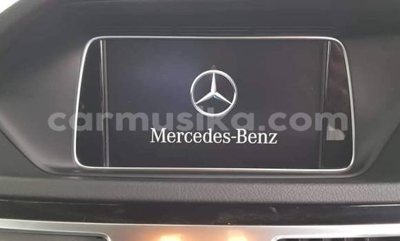 Acheter Occasion Voiture Mercedes‒Benz E-klasse Blanc à Harare, Harare Acheter Occasion Voiture Mercedes‒Benz E-klasse Blanc à Harare, Harare