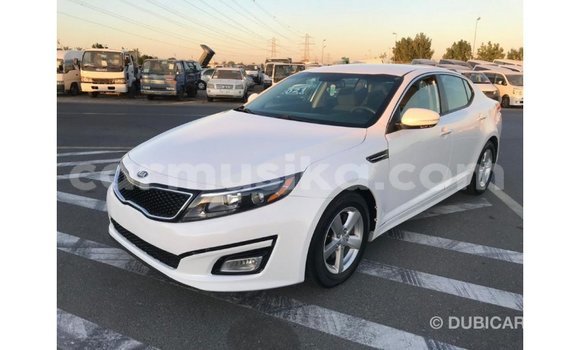 Acheter Import Voiture Kia Optima Blanc à Import - Dubai, Harare Acheter Import Voiture Kia Optima Blanc à Import - Dubai, Harare