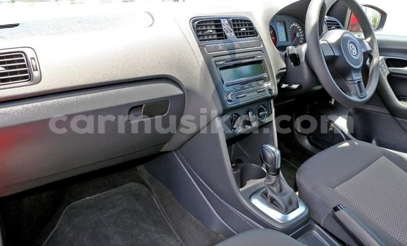 Tenga Tsaru Volkswagen Polo Tsvuku Mota in Beitbridge in Matabeleland South Tenga Tsaru Volkswagen Polo Tsvuku Mota in Beitbridge in Matabeleland South