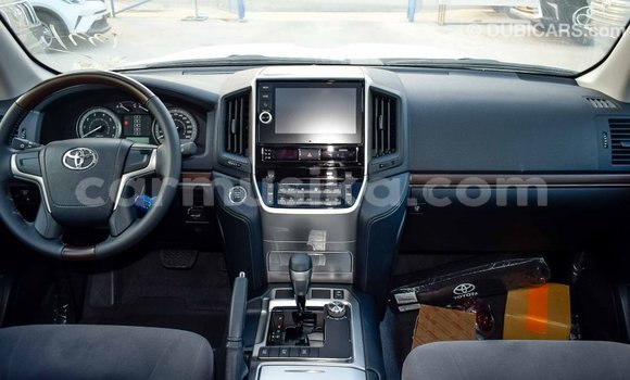 Buy Import Toyota Land Cruiser White Car in Import - Dubai in Harare Buy Import Toyota Land Cruiser White Car in Import - Dubai in Harare