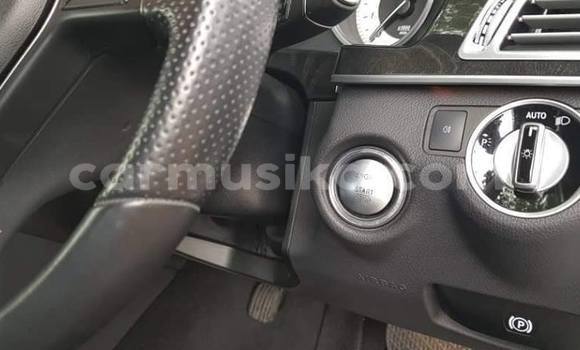 Acheter Occasion Voiture Mercedes‒Benz E-klasse Blanc à Harare, Harare Acheter Occasion Voiture Mercedes‒Benz E-klasse Blanc à Harare, Harare