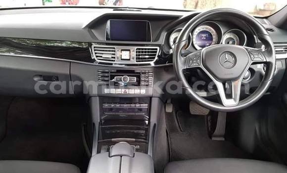 Acheter Occasion Voiture Mercedes‒Benz E-klasse Blanc à Harare, Harare Acheter Occasion Voiture Mercedes‒Benz E-klasse Blanc à Harare, Harare